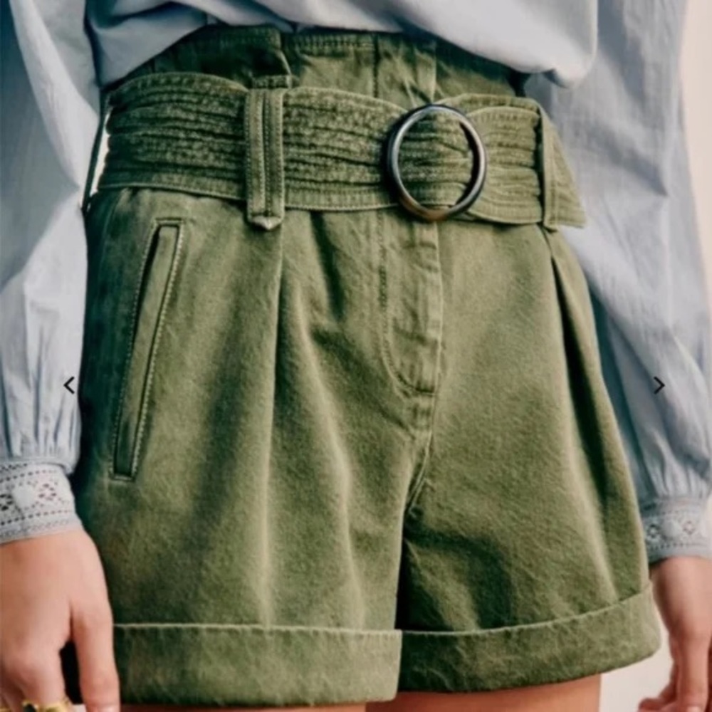 Sézane Rome Short - color: vintage khaki green FR36 / US size 4
